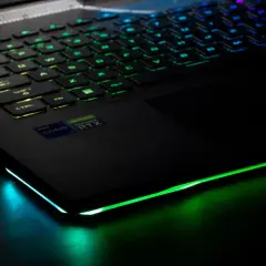 Jak wybrać laptop do gier? Kluczowe parametry i wskazówki